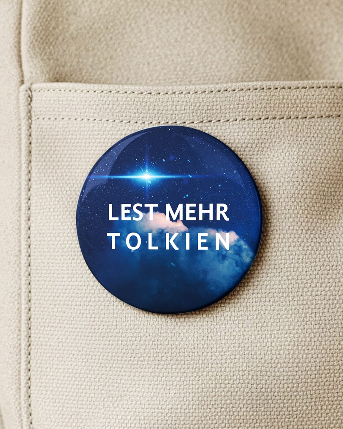 Lest mehr Tolkien  (Button/Magnet)