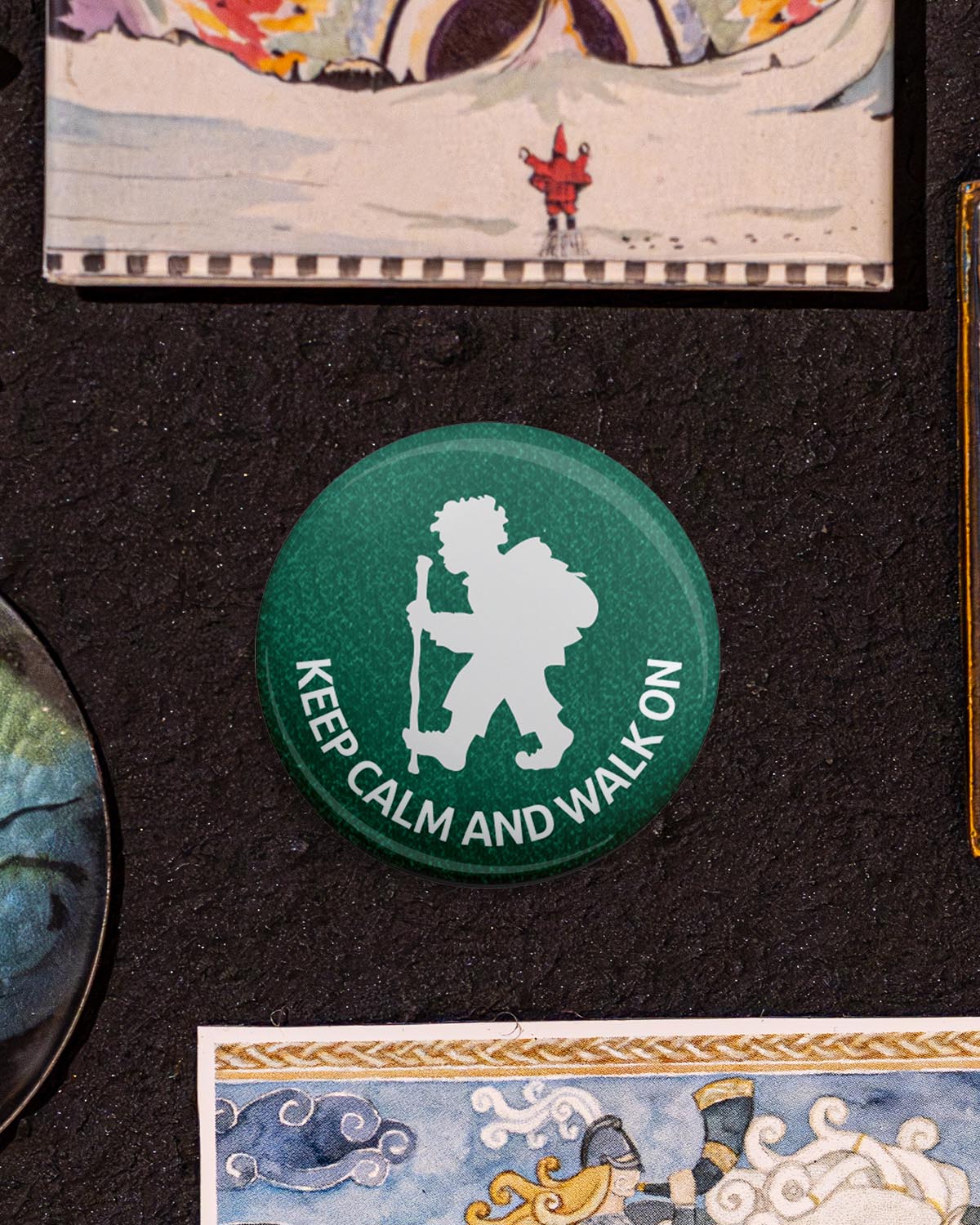 Keep Calm and Walk On (Button/Magnet)